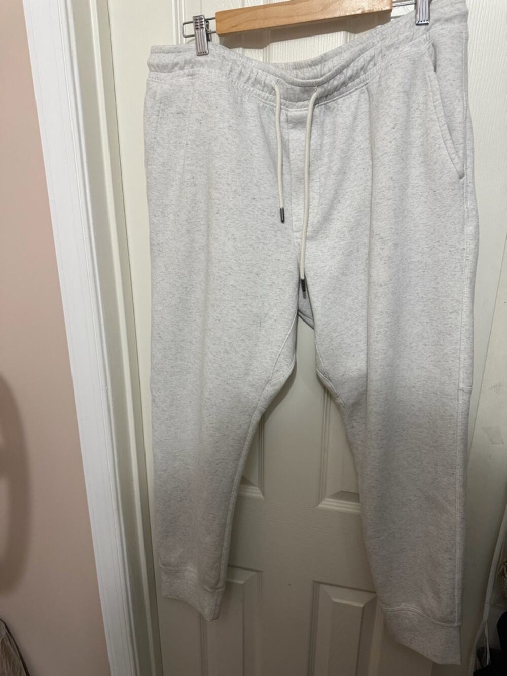 American Eagle Outfitters Light Gray Men's Joggers XL